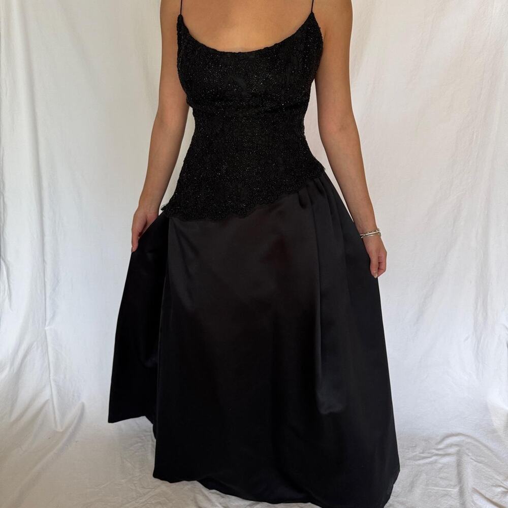 Vintage carmen marc valvo black beaded ball gown